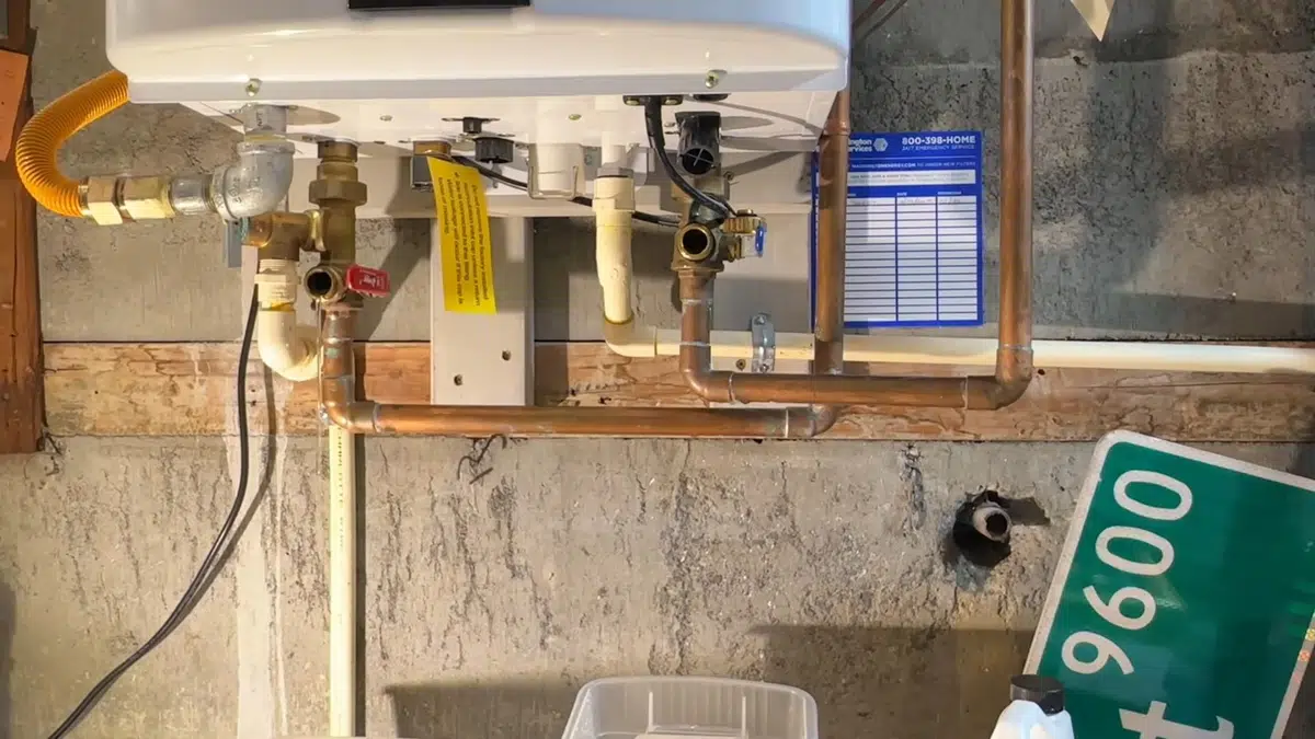 Tankless water heater with service ports and gas connections for Plumbing on the Bellflower–Lakewood Border in Bellflower Lakewood Border